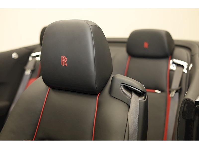 Rolls-Royce Dawn V12 - U400056825