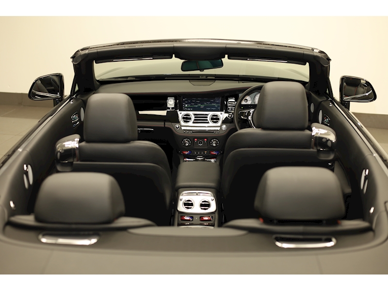 Rolls-Royce Dawn V12 - U400056825