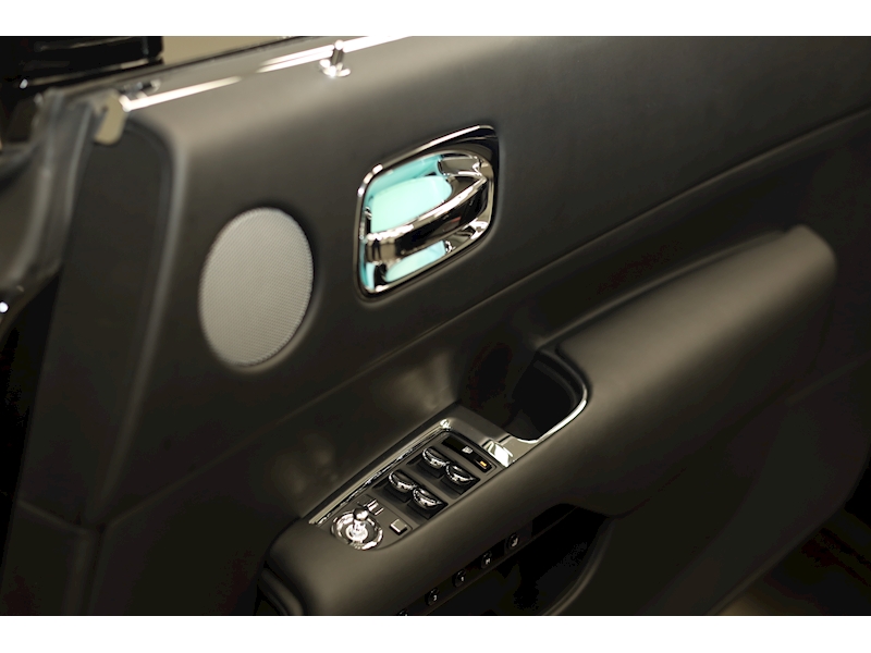 Rolls-Royce Dawn V12 - U400056825