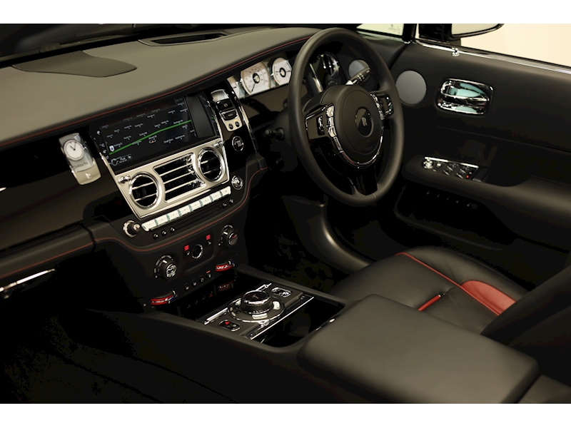 Rolls-Royce Dawn V12 - U400056825