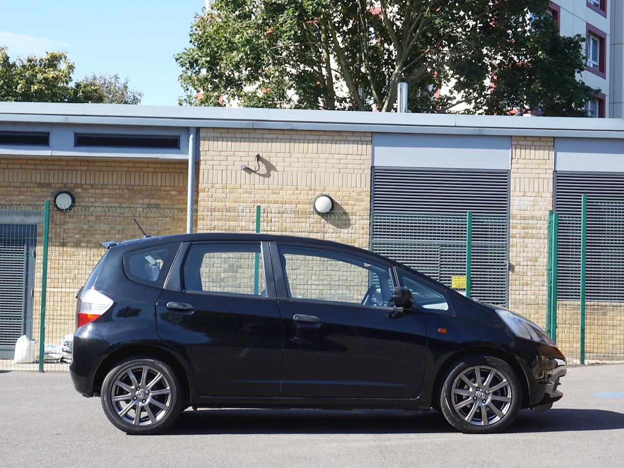 Used 10 Honda Jazz Si Hatchback 1 2 Manual Petrol For Sale In Surrey Classic Automobiles