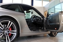 Porsche 911 3.8 911 (997) 3.8 C2S PDK Coupe - Thumb 8