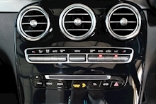 Mercedes-Benz C Class 3.0 C43 V6 AMG - Thumb 22