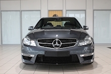 Mercedes-Benz C Class 6.3 C63 V8 AMG - Thumb 7