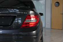 Mercedes-Benz C Class C63 V8 AMG - U217402