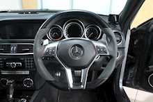 Mercedes-Benz C Class C63 V8 AMG - U217402