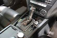 Mercedes-Benz C Class C63 V8 AMG - U217402