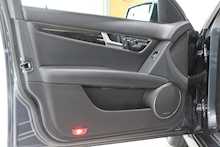 Mercedes-Benz C Class C63 V8 AMG - U217402