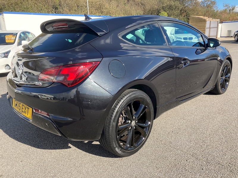 Secret Features Of The 2017 Vauxhall Astra Gtc Limited Edition Hidden Gems - pi1t8n0
