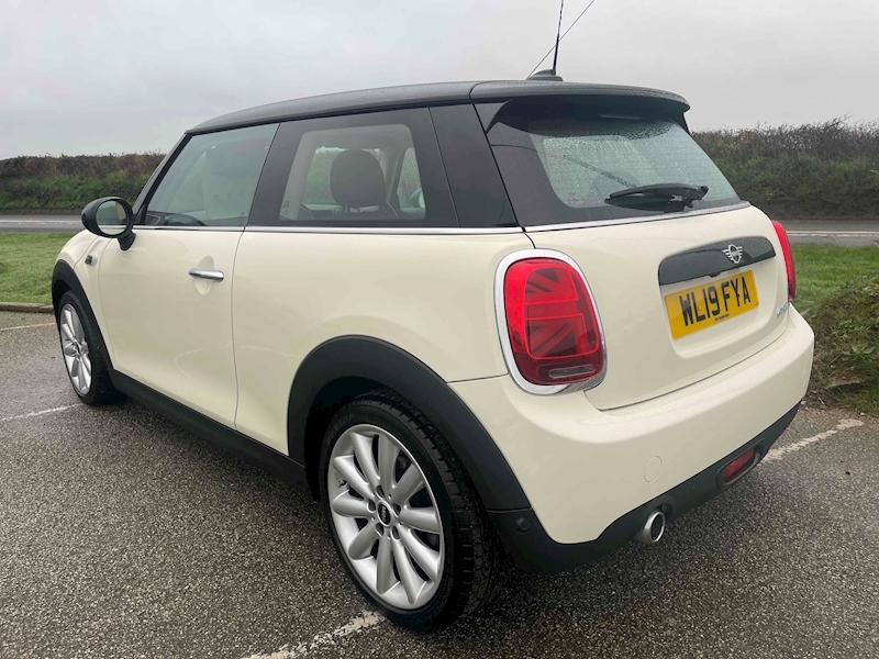 Used 2019 MINI Hatch Cooper Classic For Sale (U12885) | Chris Nicholls ...