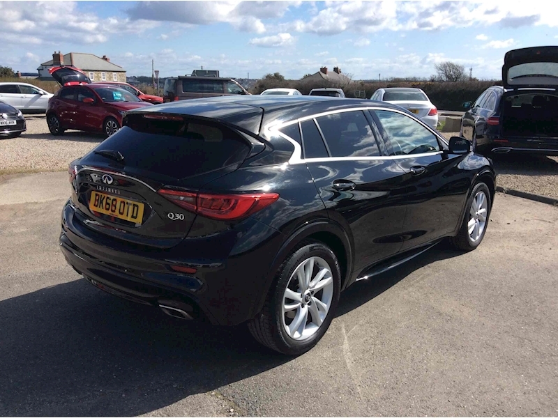 Used 2018 Infiniti Q30 T Luxe For Sale (U12996) Chris Nicholls Motors Ltd