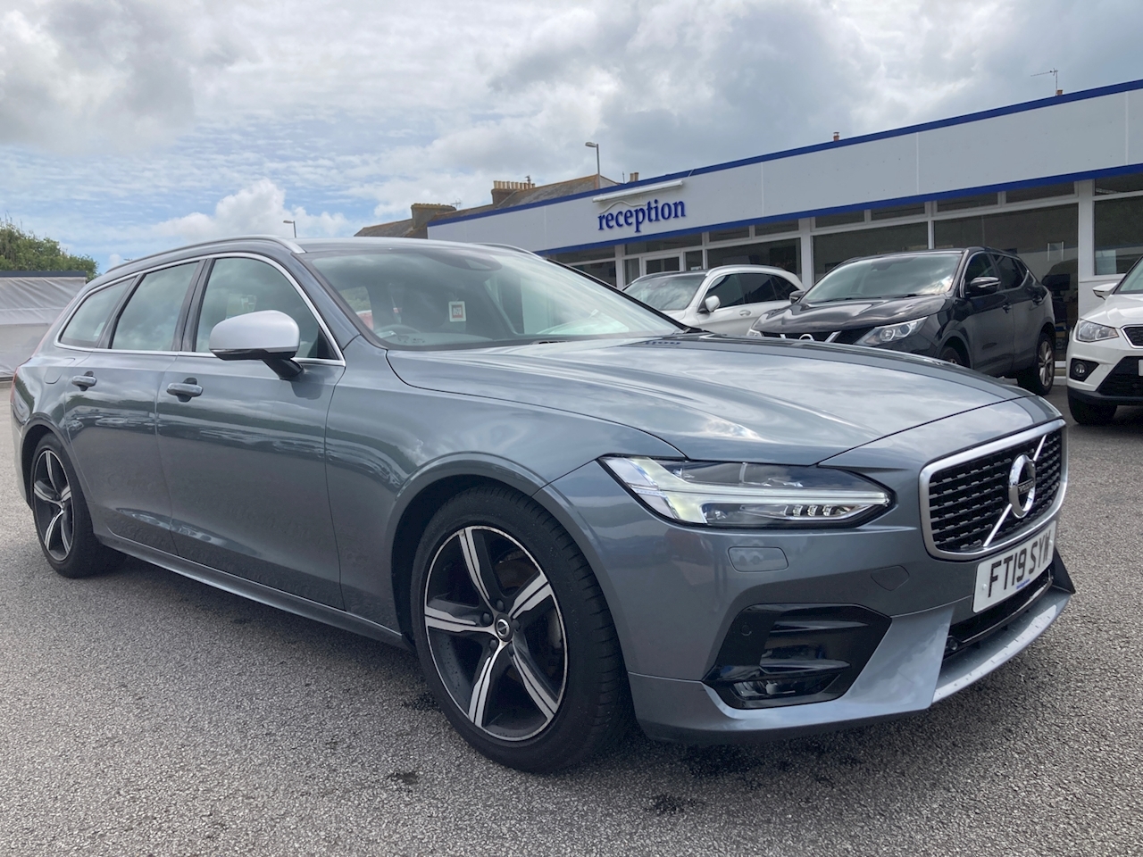 Used 2019 Volvo V90 D4 R-Design For Sale in Cornwall (U13154) | Chris ...