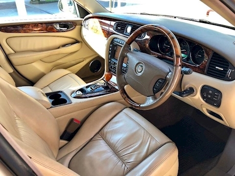 Xj V6 Sovereign Saloon 3.0 Automatic Petrol