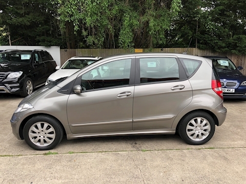 A Class Diesel Hatchback A180 CDI Elegance SE 5dr