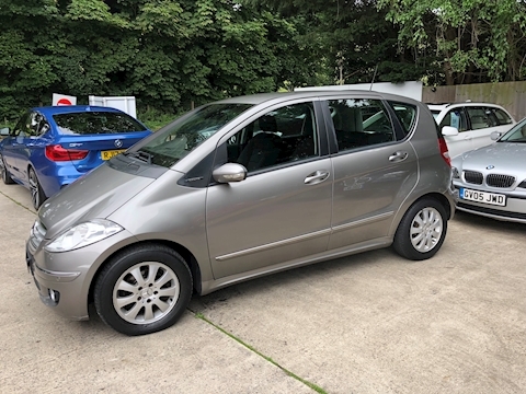 A Class Diesel Hatchback A180 CDI Elegance SE 5dr