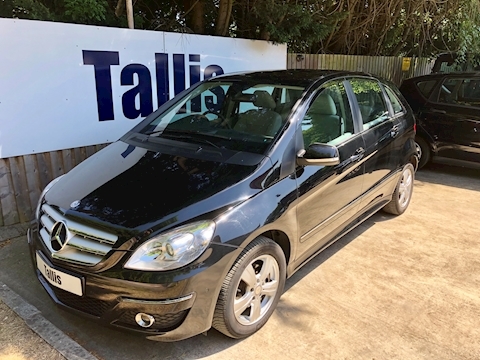 B-Class B200 Se Mpv 2.0 Cvt Petrol