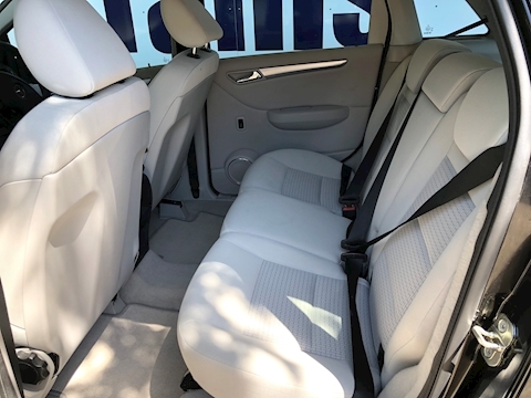 B-Class B200 Se Mpv 2.0 Cvt Petrol