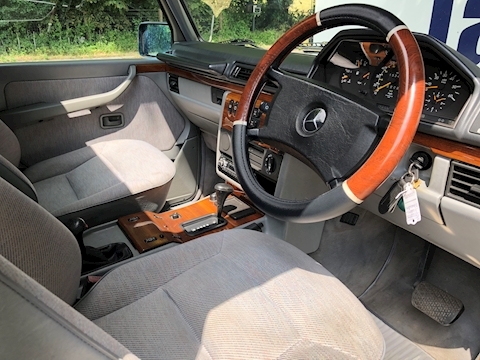 300 Gdl Auto 3.0 5dr Estate Automatic Diesel