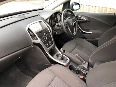 Astra Sri Cdti Ecoflex S/S Estate 2.0 Manual Diesel
