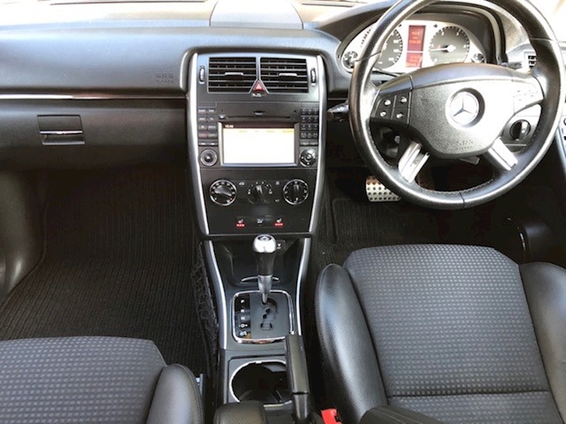 Mercedes-Benz B200 Sport Cdi B200 Sport Cdi Auto Mpv 2.0 Cvt Diesel
