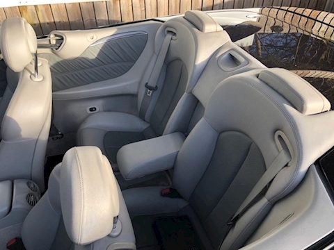 Clk Clk320 Avantgarde Convertible 3.2 Automatic Petrol