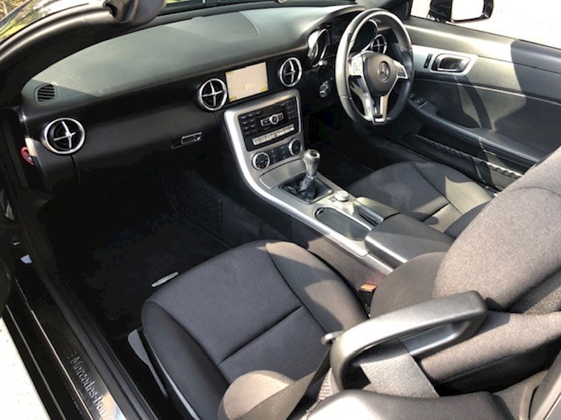 Mercedes-Benz Slk Slk200 Blueefficiency Edition 125 Convertible 1.8 Manual Petrol
