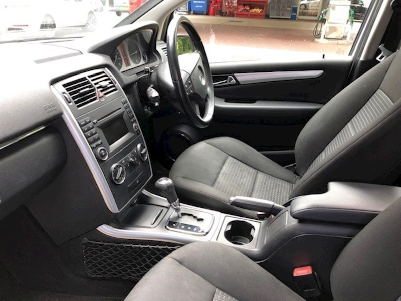 Mercedes B-Class B180 Cdi Se Mpv 2.0 Cvt Diesel