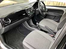 Volkswagen Up Move Up 
