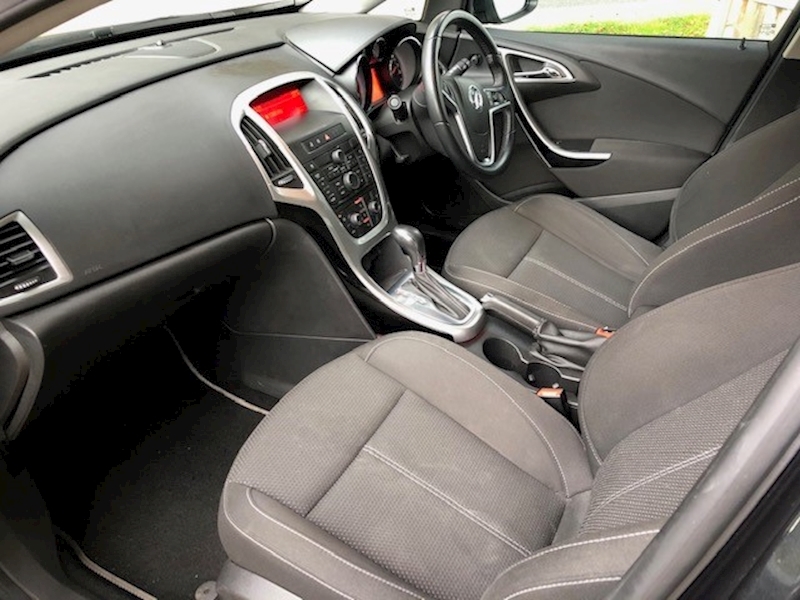 Vauxhall Astra Sri Cdti Estate 2.0 Automatic Diesel
