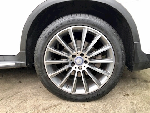 Glc-Class Glc 250 D 4Matic Amg Line Premium Estate 2.1 Automatic Diesel