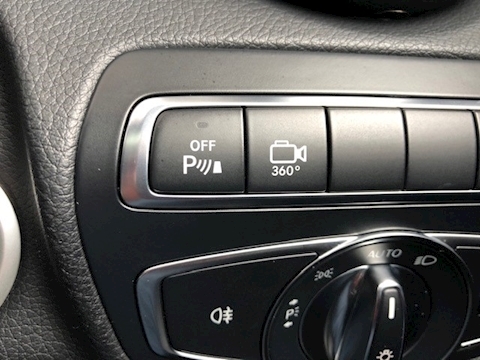 Glc-Class Glc 250 D 4Matic Amg Line Premium Estate 2.1 Automatic Diesel