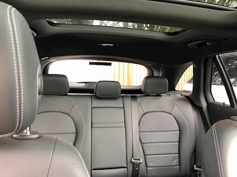 Glc-Class Glc 250 D 4Matic Amg Line Premium Estate 2.1 Automatic Diesel