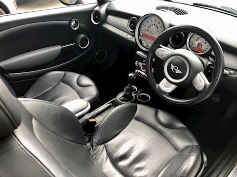 Mini Cooper Convertible 1.6 Automatic Petrol