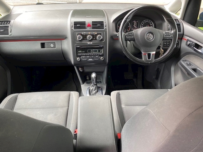 Volkswagen Touran SE MPV 1.6 DSG Diesel