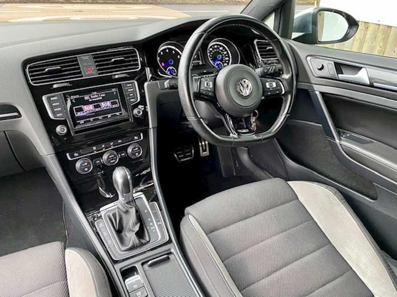 Volkswagen Golf R Hatchback 2.0 DSG Petrol