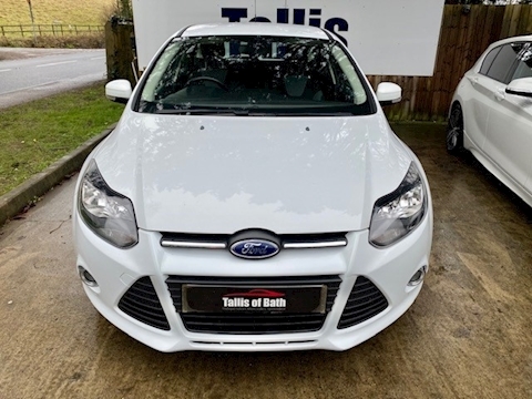 1.6 TDCi Zetec Hatchback 5dr Diesel Manual (109 g/km, 113 bhp)