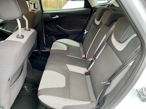 1.6 TDCi Zetec Hatchback 5dr Diesel Manual (109 g/km, 113 bhp)