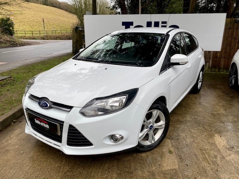 Ford 1.6 TDCi Zetec Hatchback 5dr Diesel Manual (109 g/km, 113 bhp)