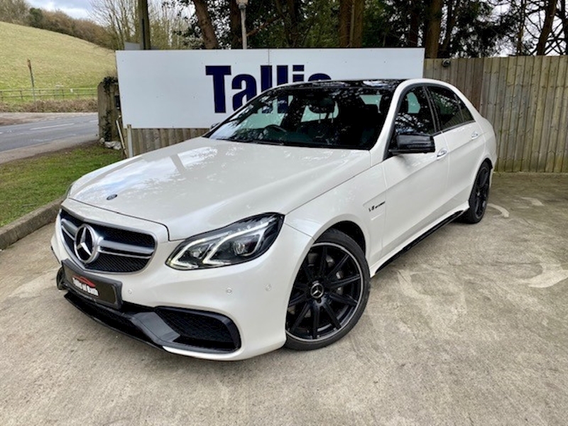 Mercedes-Benz 5.5 E63 AMG Saloon 4dr Petrol MCT (230 g/km, 550 bhp)