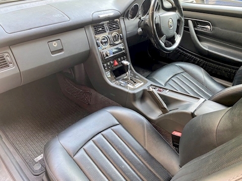 3.2 SLK32 AMG Convertible 2dr Petrol Automatic (268 g/km, 354 bhp)