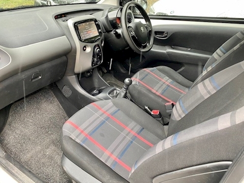 1.0 VTi Active Hatchback 3dr Petrol EU5 (68 ps)