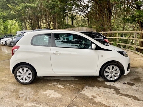1.0 VTi Active Hatchback 3dr Petrol EU5 (68 ps)