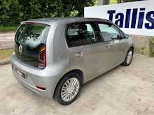Volkswagen up! Move up! 