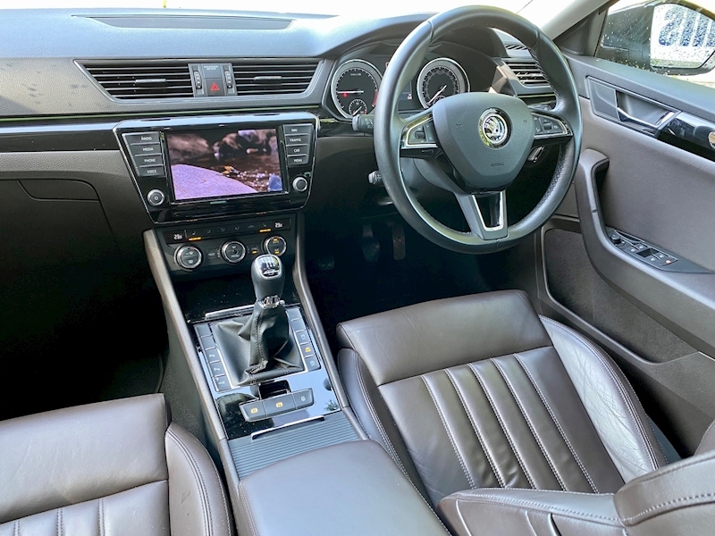 SKODA 2.0 TDI Laurin & Klement Estate 5dr Diesel Manual (s/s) (190 ps)