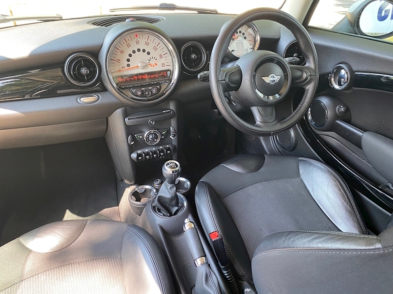 MINI 1.6 Cooper (Avenue) Hatchback 3dr Petrol Manual (127 g/km, 122 bhp)