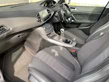 Peugeot 308 PureTech Allure 