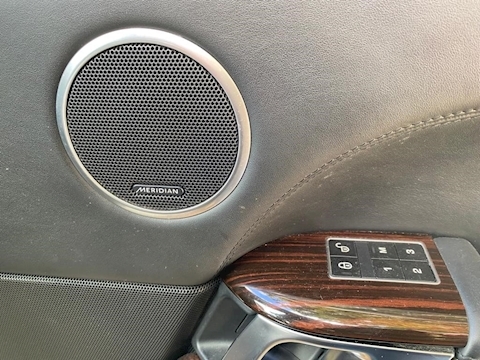 4.4 SD V8 Vogue SE SUV 5dr Diesel Auto 4WD (339 ps)