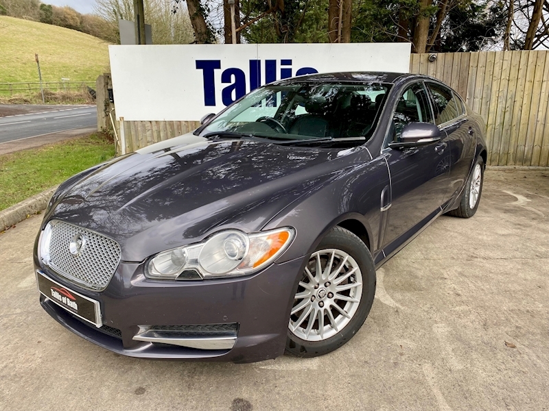 Jaguar 3.0 V6 Luxury Saloon 4dr Petrol Automatic (249 g/km, 235 bhp)