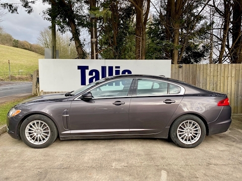3.0 V6 Luxury Saloon 4dr Petrol Automatic (249 g/km, 235 bhp)