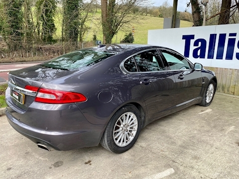 3.0 V6 Luxury Saloon 4dr Petrol Automatic (249 g/km, 235 bhp)